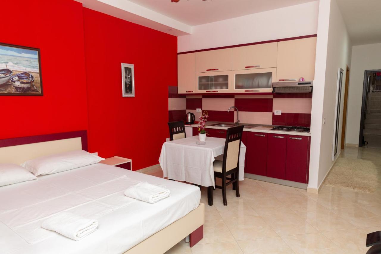 Residence Martin 21 Vlore Bagian luar foto