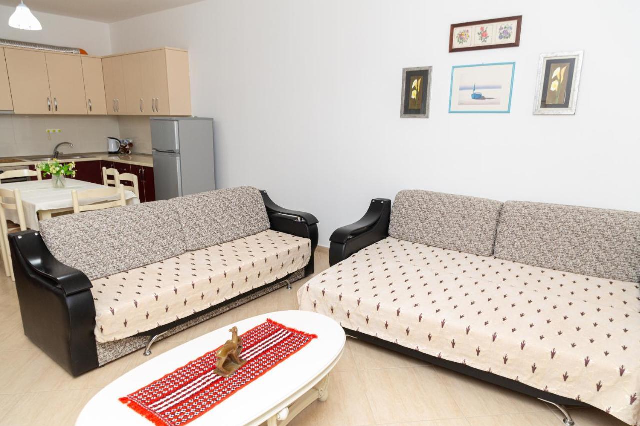 Residence Martin 21 Vlore Bagian luar foto