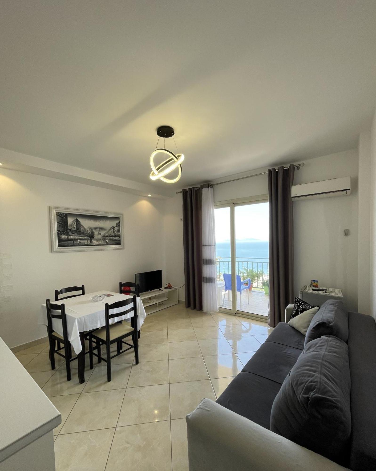 Residence Martin 21 Vlore Bagian luar foto